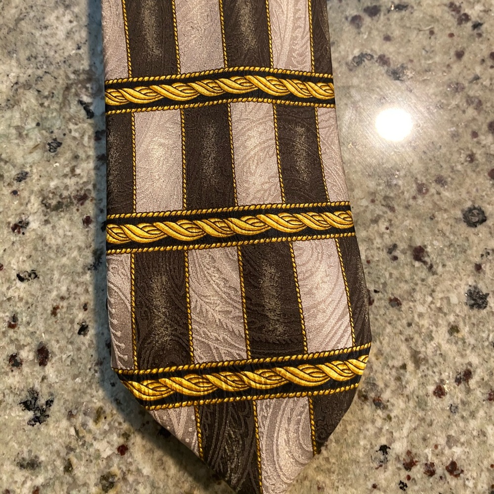 Men’s tie